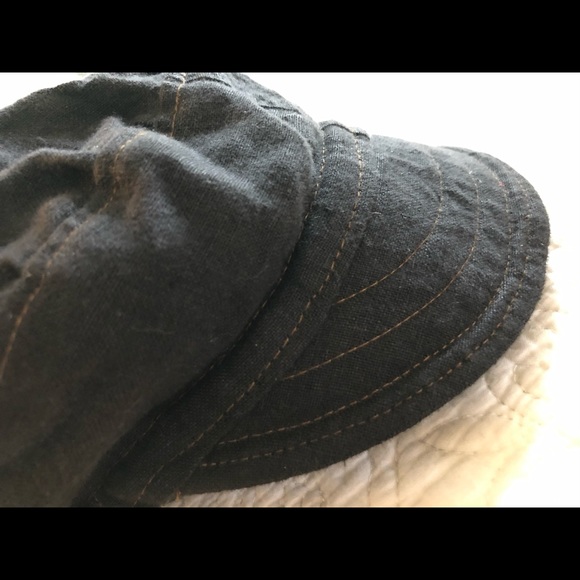 Sweater Heads Reversible Hat - Picture 5 of 5